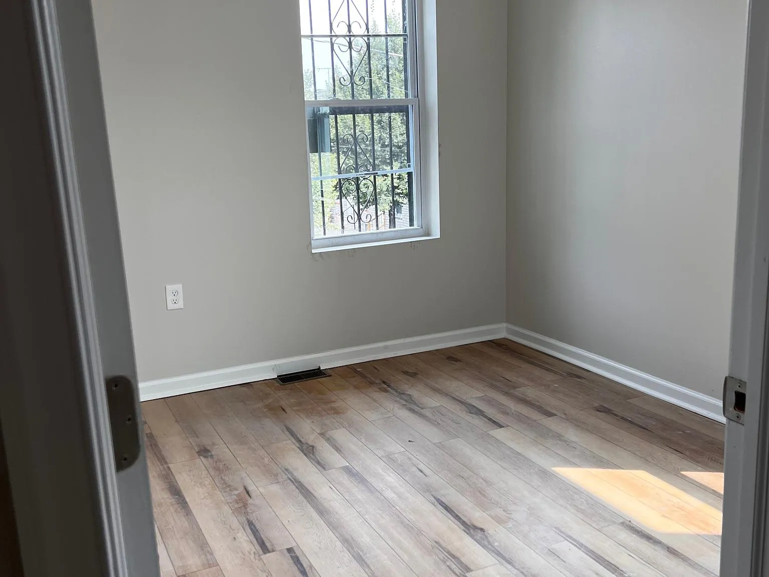 2608 Orleans St — Photo 4