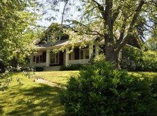 96 S Mast St, Goffstown, NH 03045