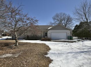 26431 10th St W, Zimmerman, MN 55398