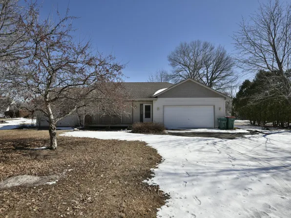 26431 10th St W, Zimmerman, MN 55398
