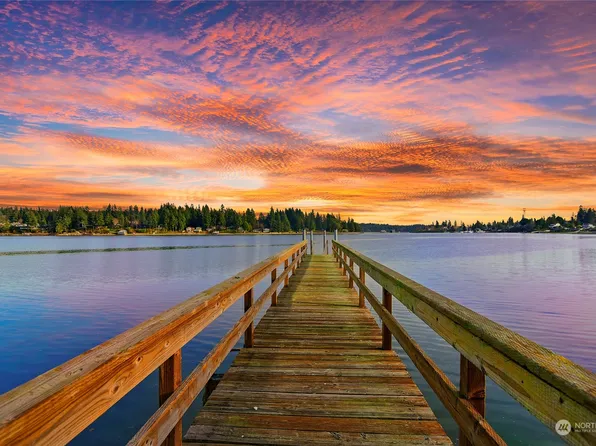 16068 Virginia Point Road NE, Poulsbo, WA 98370