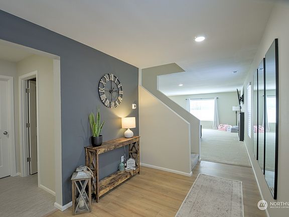 4th image of 1253 92nd Way SE