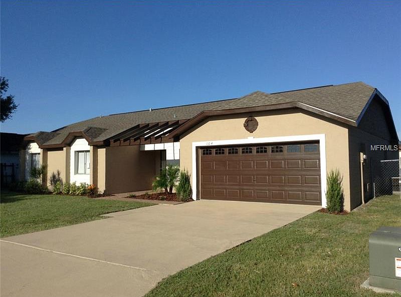 1st image of 104 Campeche Ln