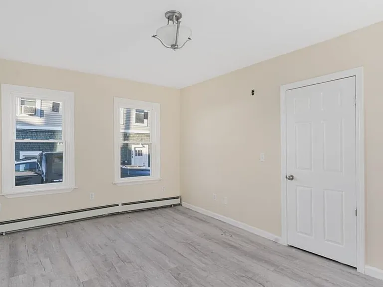 91 Slater St #1 — Photo 4
