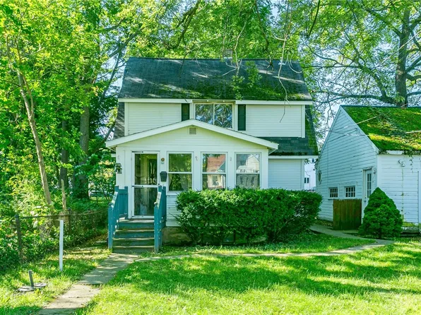 47 Upton Pl, Rochester, NY 14612