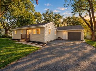 5406 Smilax Ln, Valparaiso, IN 46383