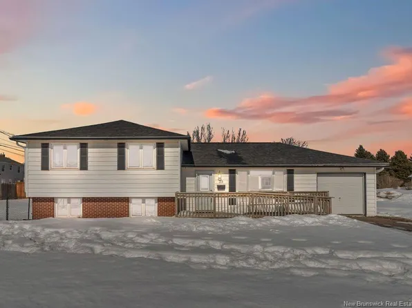 35 Nowlan Dr, Riverview, NB E1B 1G1