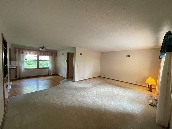 2nd image of 414 Worthmore St