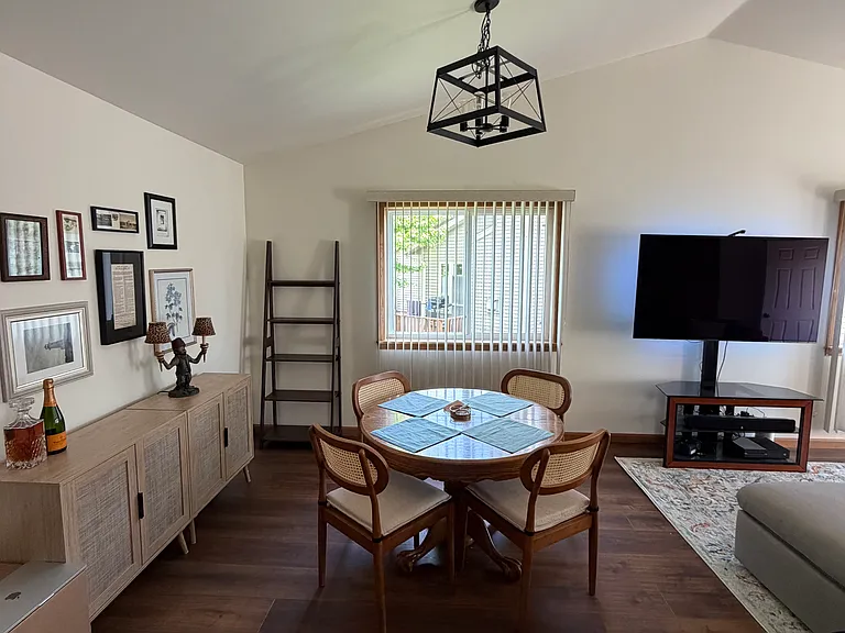 Crowfoot Ct — Photo 3