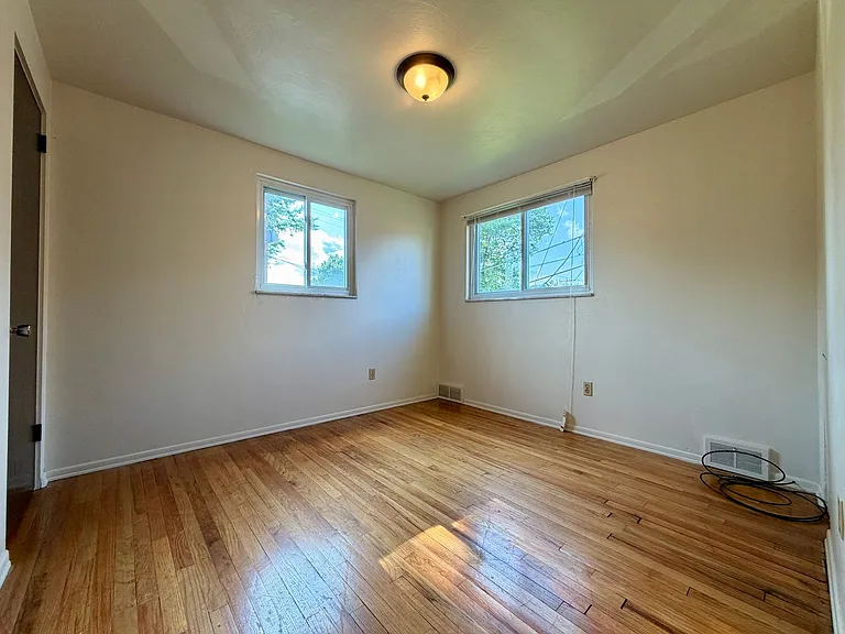 100 Savors Ct — Photo 8
