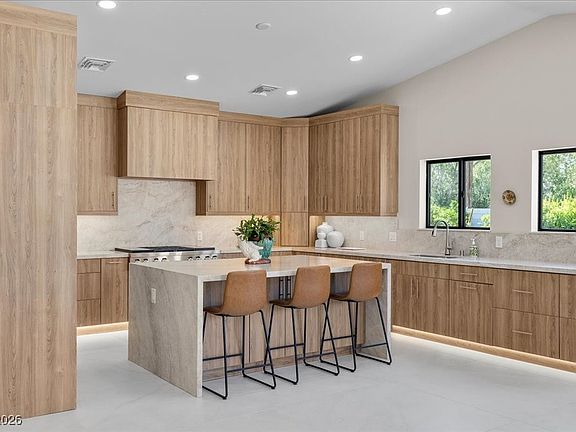 5th image of 3104 Conners Dr