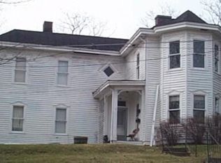 87 N Lancaster St, Athens, OH 45701