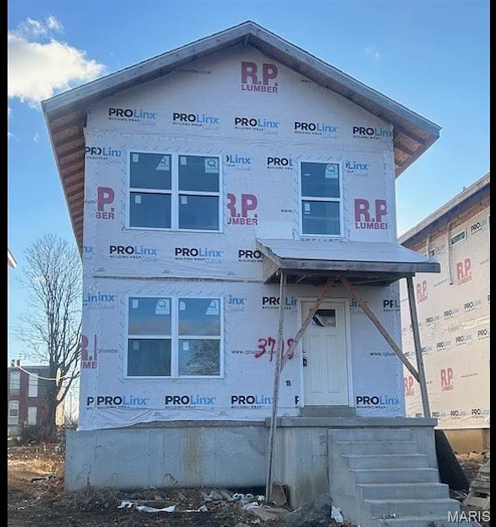 3720 Hebert St photo 1