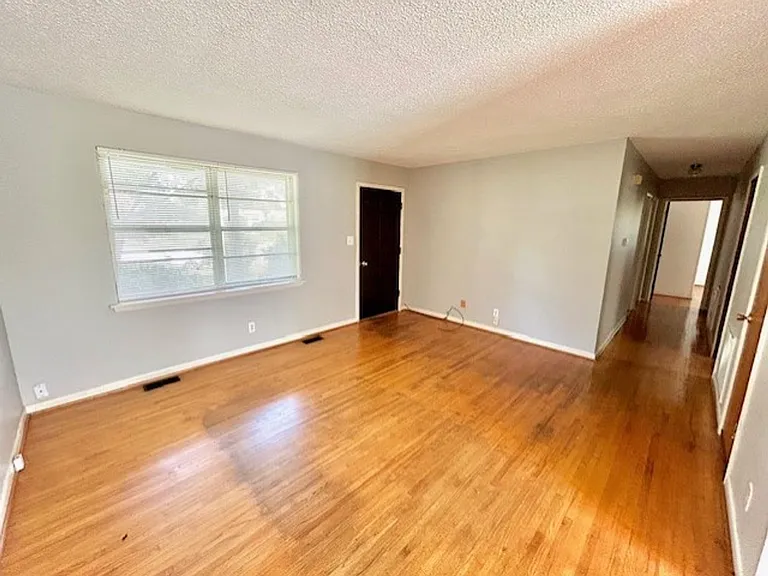 1709 Morningside Dr NW — Photo 10
