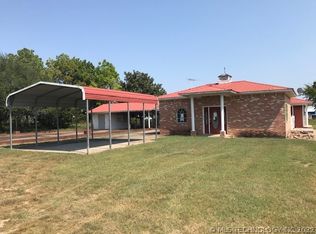 2070 E 2050th Rd, Hugo, OK 74743
