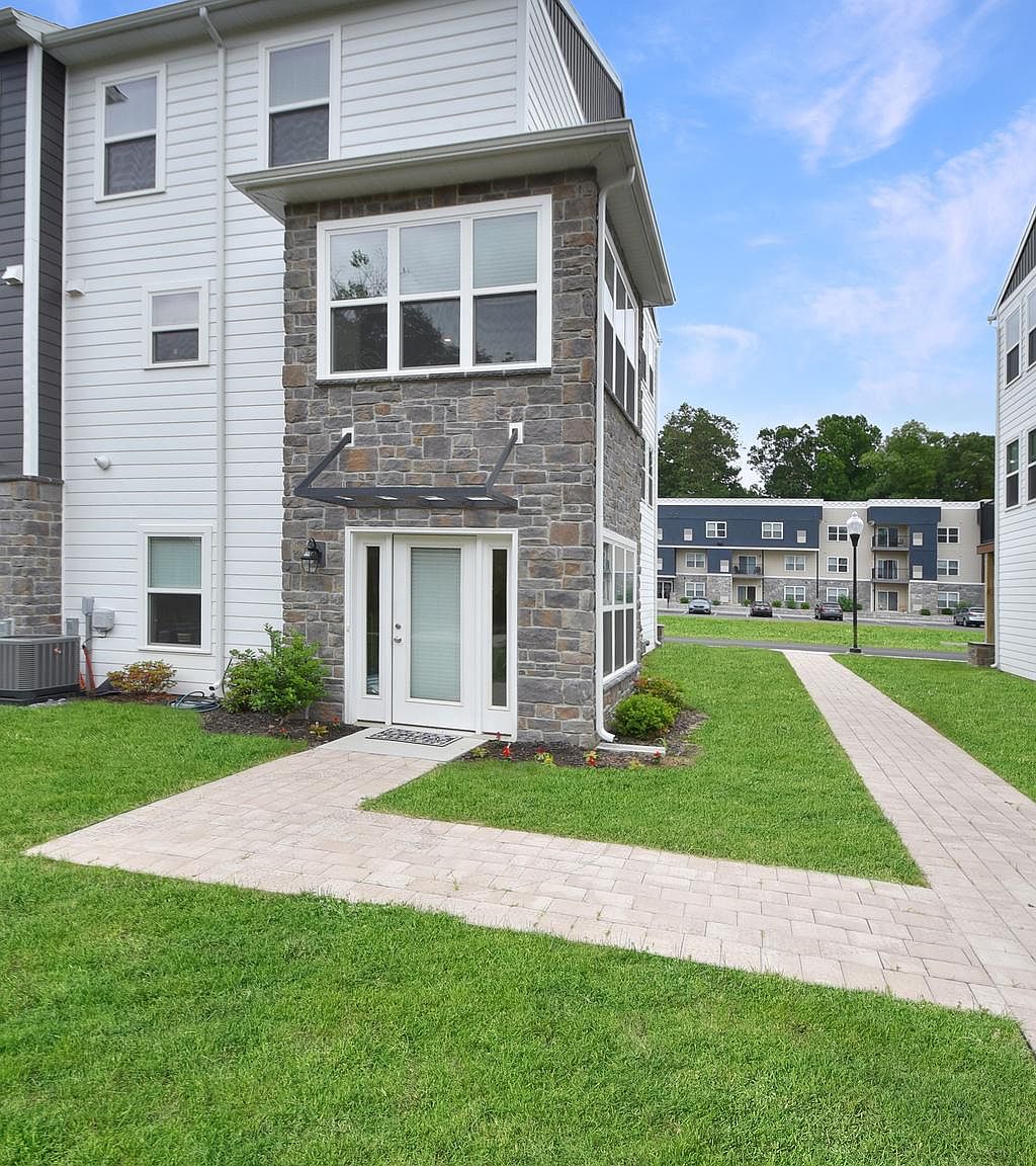 121 High Pointe Dr, Hummelstown, PA 17036 Zillow