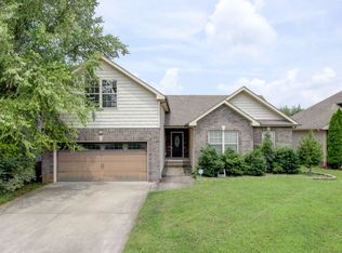 1403 Raven Rd, Clarksville, TN 37042