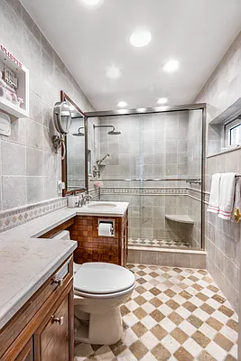 Sold by Compass | media 10