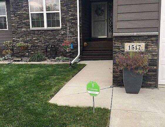 2nd image of 1517 N Park St