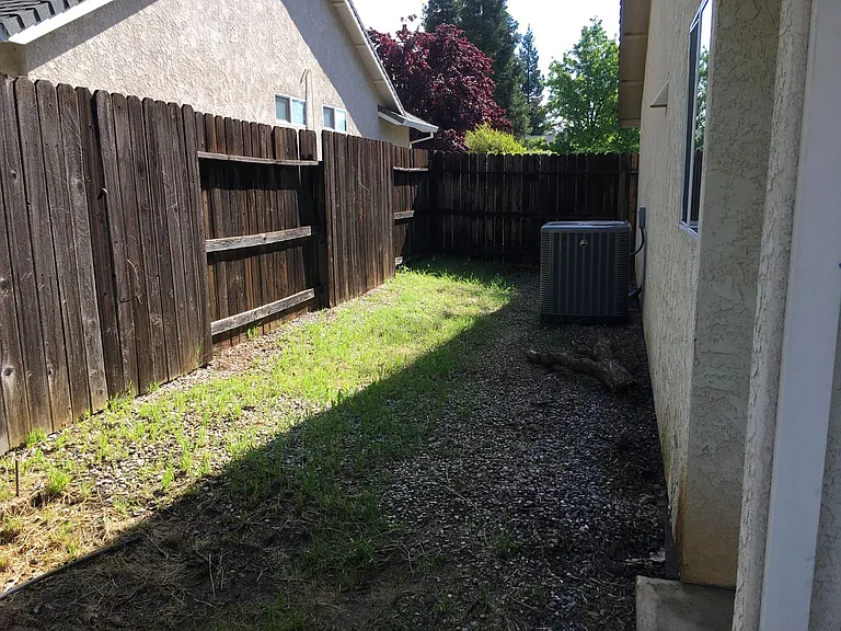 3210 Wandsworth Dr — Photo 18