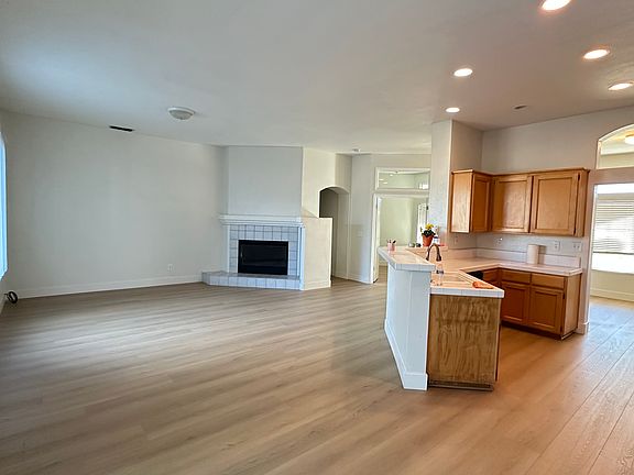 2nd image of 8482 Alameda Park Dr