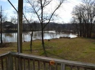 255 Cuba Landing Rd, Hurricane Mills, TN 37078