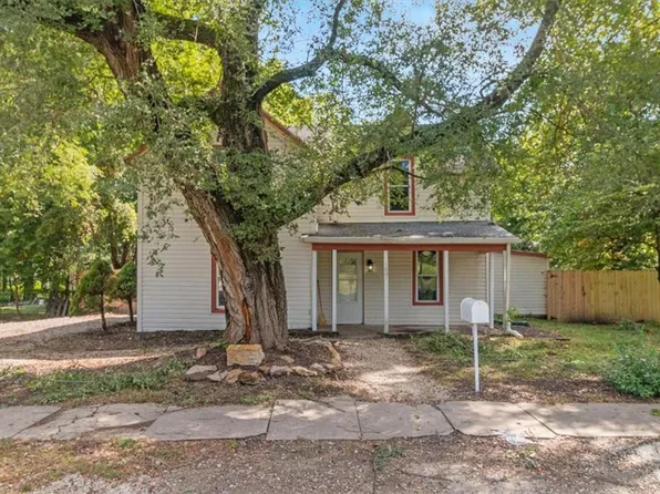 1001 S Main St, Holden, MO 64040