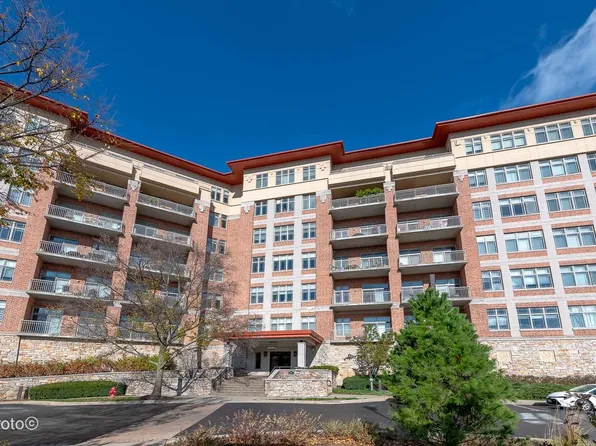 100 Prairie Park Dr APT 205, Wheeling, IL 60090