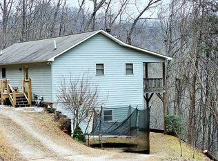 50 Farm House Rd, Franklin, NC 28734