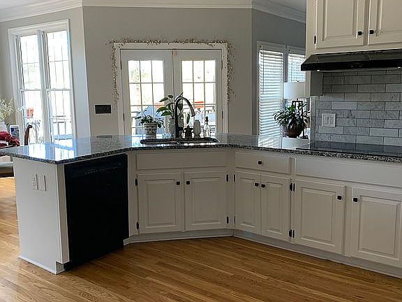 2nd image of 1017 Towne Lake Hls E