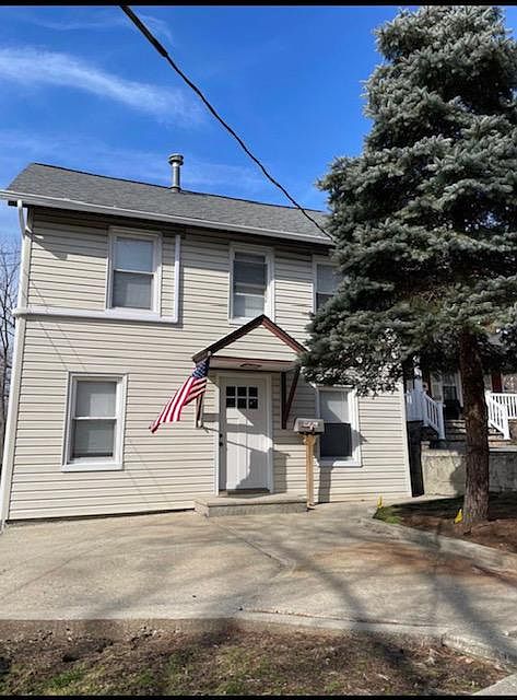 1st image of 247 Railroad Ave
