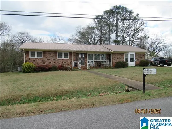 5609 Gann Dr, Anniston, AL 36206