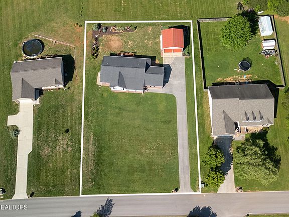 2nd image of 1965 River Vista Cir