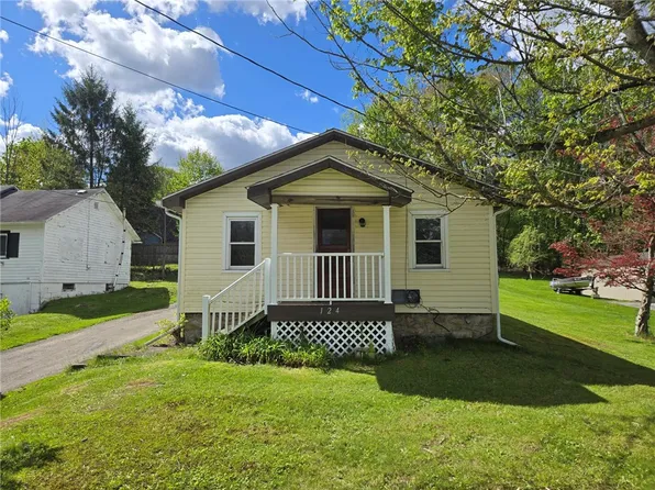 124 Tingley Ln, Franklin, PA 16323