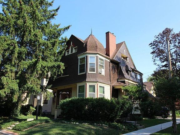 2nd image of 56 Union Ave SE