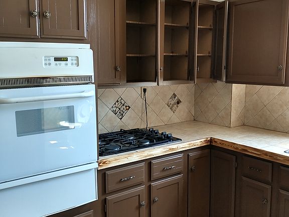 5th image of 1716 Boas St