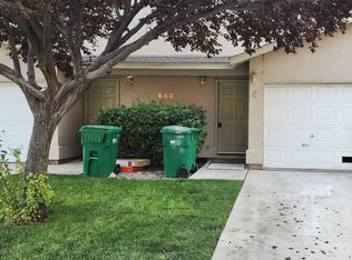 660 Sunny Ln, Fernley, NV 89408