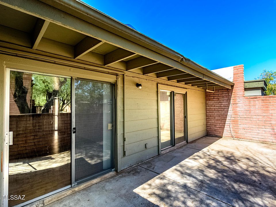 1st image of 4306 E Fort Lowell Rd #57