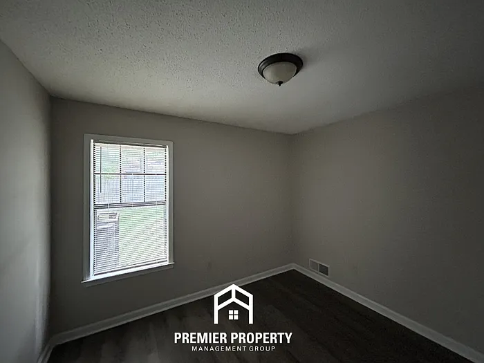 3857 Clemmer Dr — Photo 12