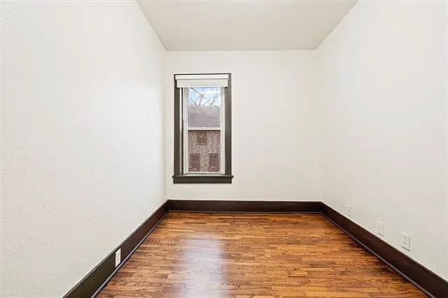 224 Linn St — Photo 11