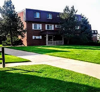 Royal Village Apartment Homes 205 — Photo 14