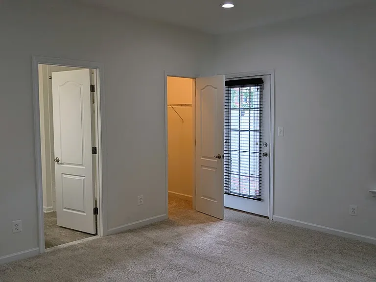 7821 Taggart Ct — Photo 26
