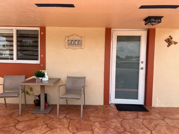 4370 NW 197th St, Miami Gardens, FL 33055