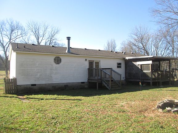 3rd image of 891 Old Statesville Rd