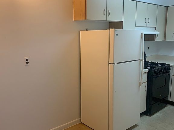 5th image of 6623 Austin St APT 2