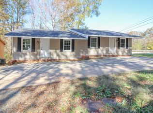 28 Random Dr, Lexington, NC 27292