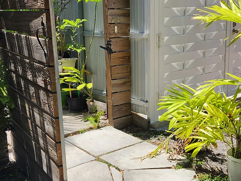 1800 SW 85th Ct — Photo 2