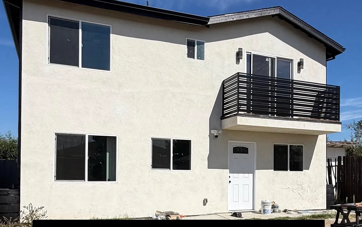 3 bed, 1200 sqft, $3,500 — Photo 1
