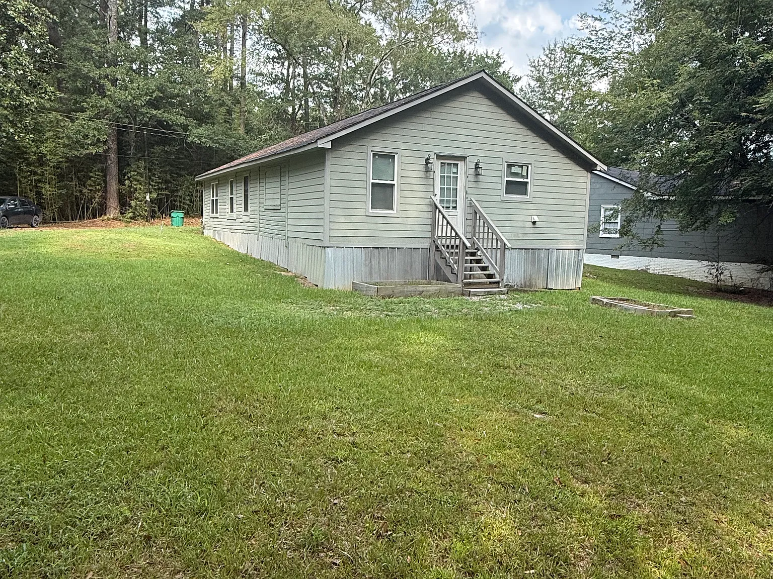 3 bed, 1400 sqft, $1,200 — Photo 3