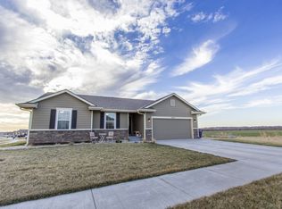 9702 Lavender Ln, Manhattan, KS 66502